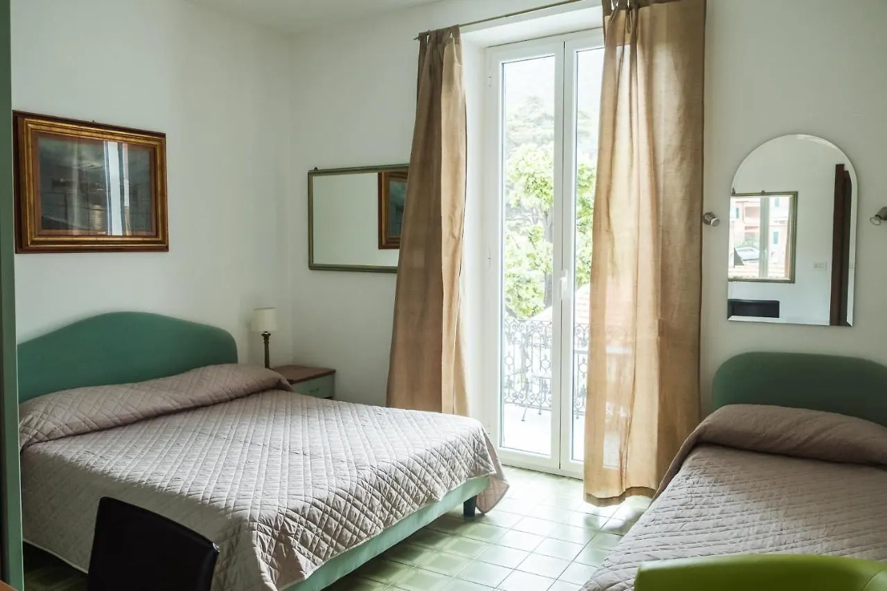 Hotel Miramare Noli 3*,  Italy