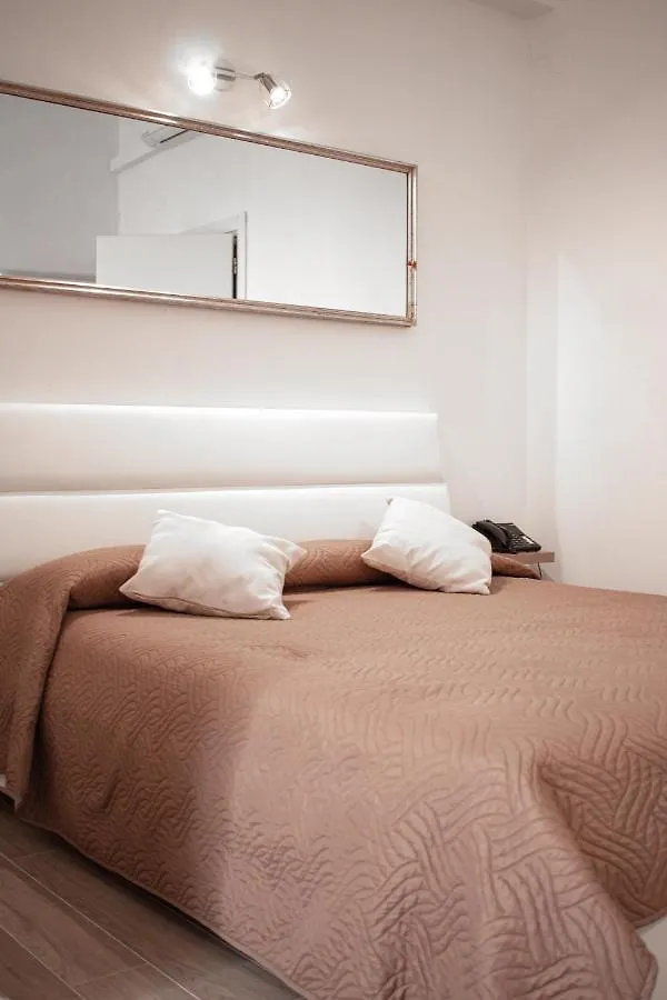 Hotel Miramare Noli 3*,
